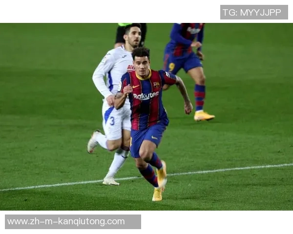 全球足球明星的魅力与成就探讨及其对年轻球员的影响